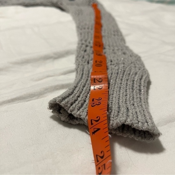 𝅺American Eagle grey crochet look knit sweater medium - Picture 10 of 10